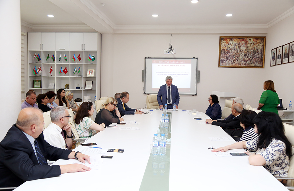 Humanitar Elmlər Bölməsinin Elmi şurasının iclası keçirilib