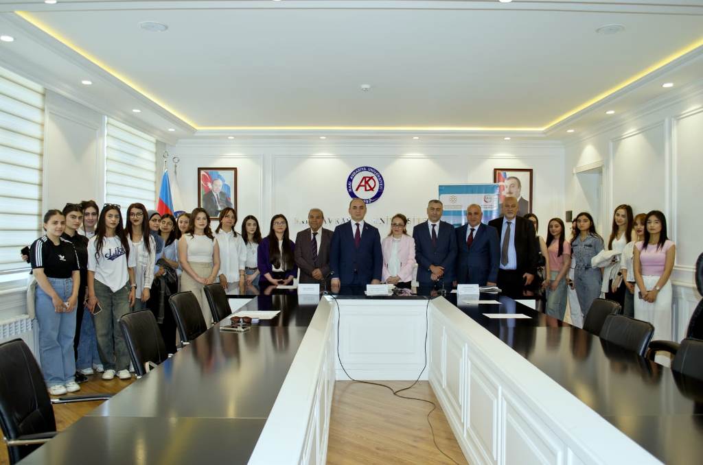 Əlyazmalar İnstitutunun alimi Bakı Avrasiya Universitetində...