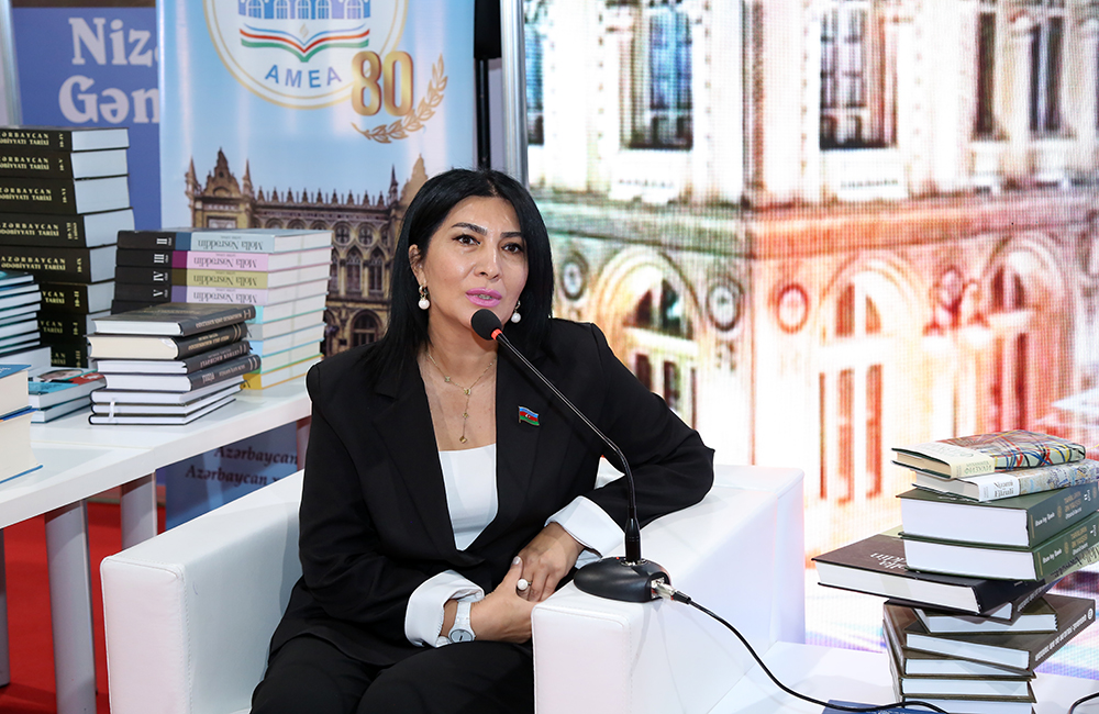 Elnarə Akimova: “XI Bakı Beynəlxalq Kitab Sərgisi fikir və i...