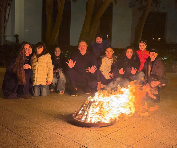 Birinci vitse-prezident Mehriban Əliyeva Od çərşənbəsi ilə b...
