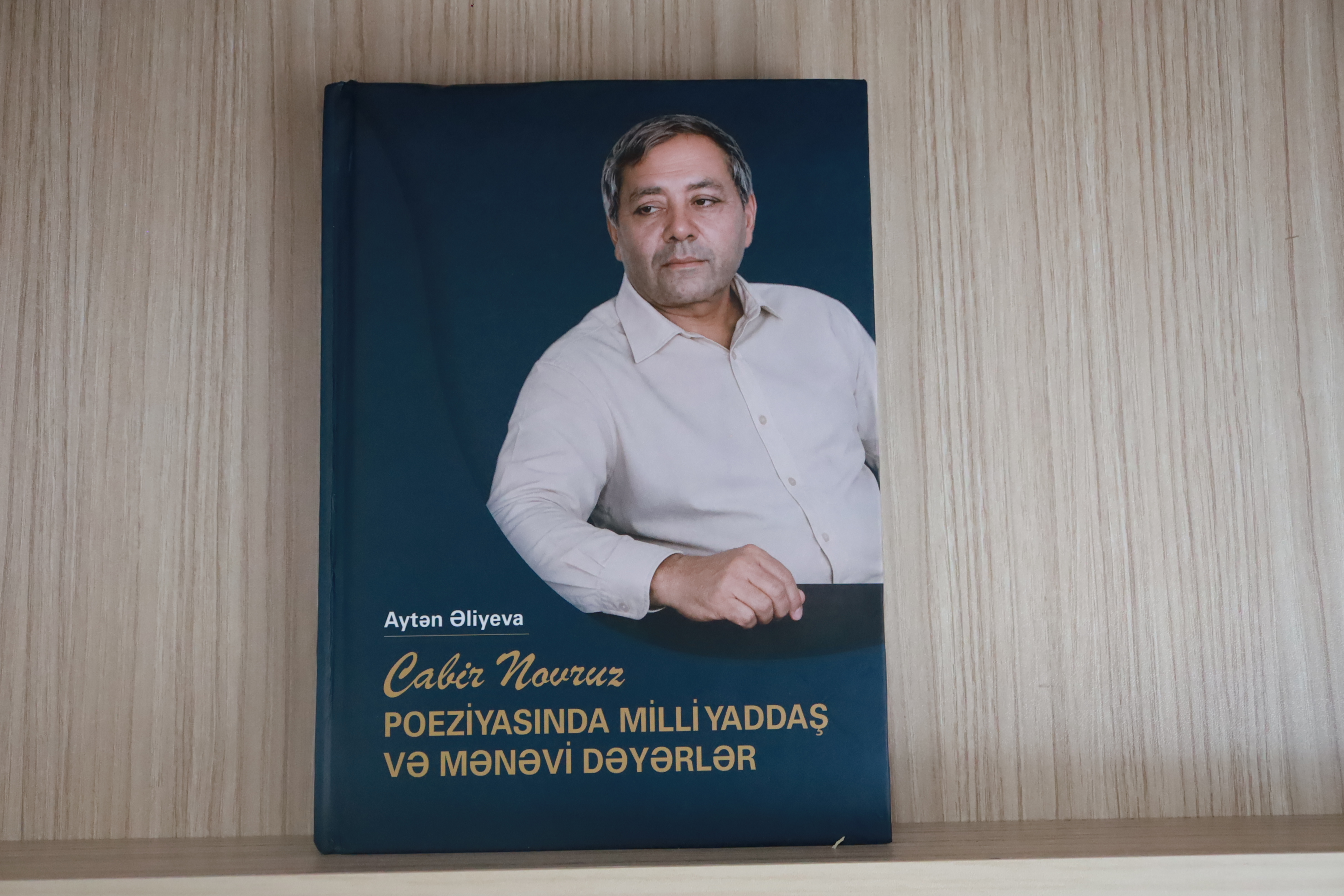 “Cabir Novruz poeziyasında milli yaddaş və mənəvi dəyərlər”...