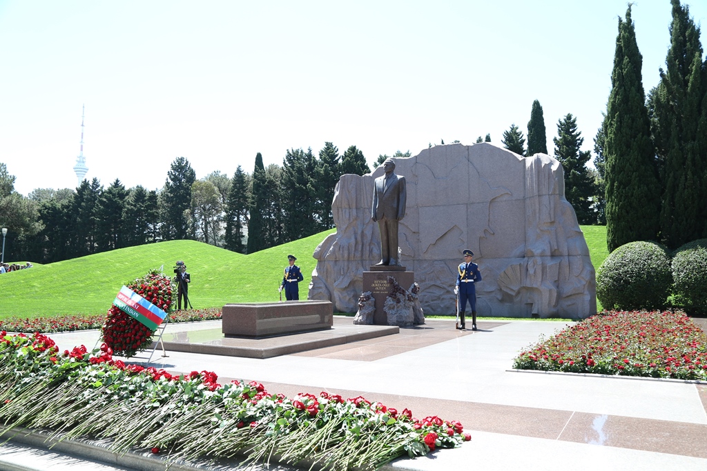 682493be012e0.jpg
