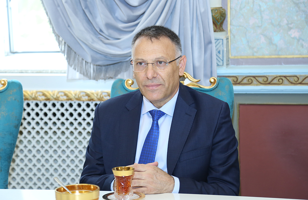 68c2c516cd06d.jpg